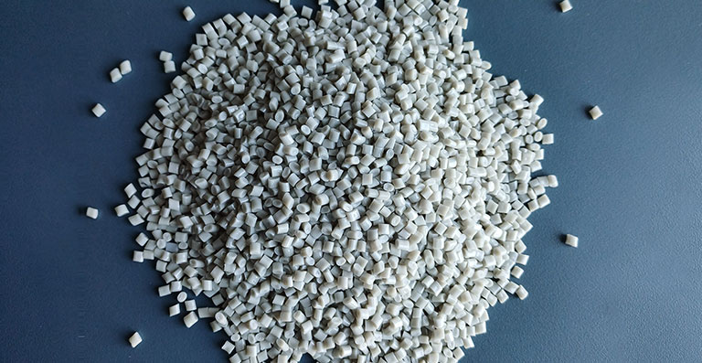 High-quality industrial and textile grade pet chip